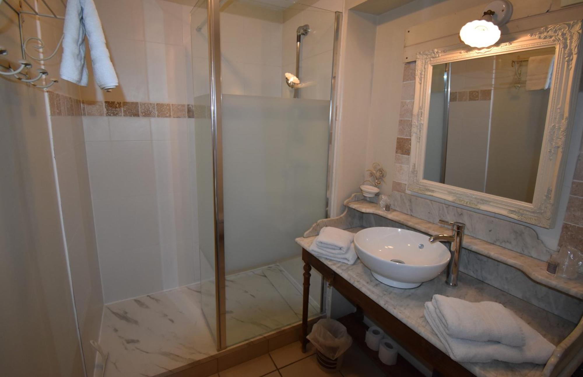 La Cle Des Bois Bed and Breakfast Le Bourg-dʼOisans Buitenkant foto